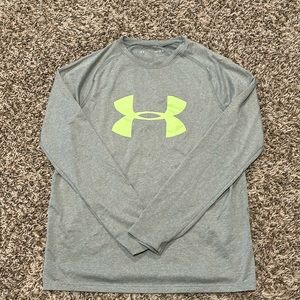 Boys Under Armour long sleeve shirt - YL